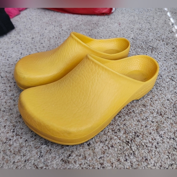 Birkenstock Yellow Clogs - Picture 2 of 12